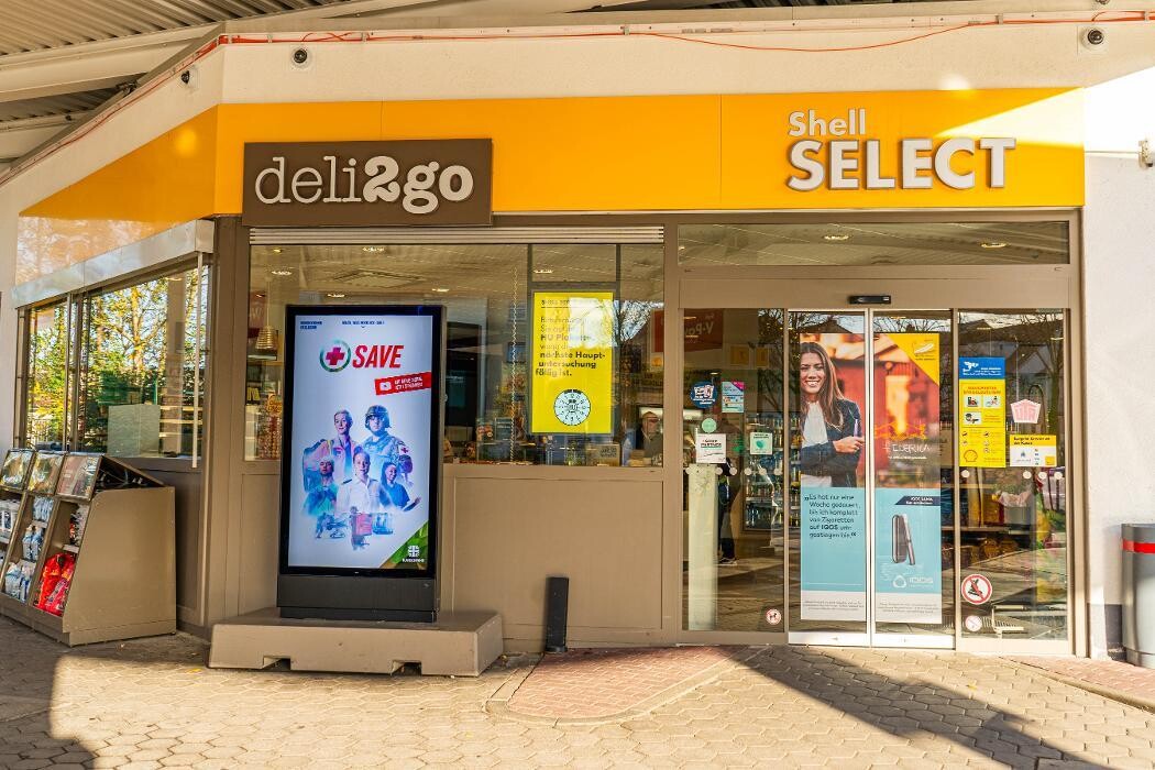 Bilder Shell Recharge Charging Station