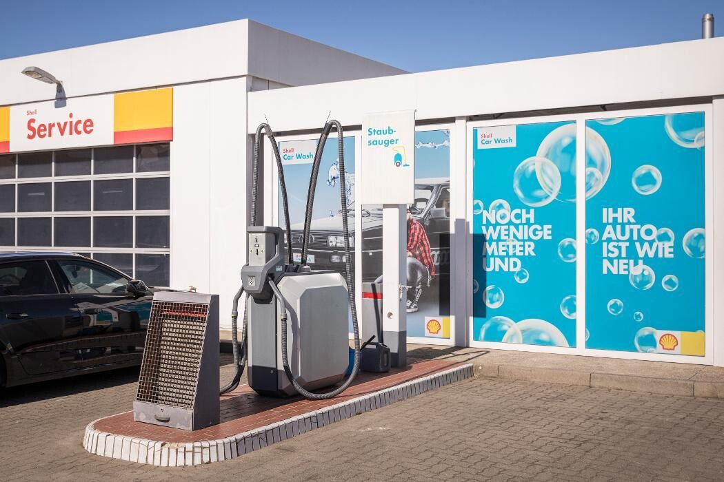 Bilder Shell Recharge Charging Station