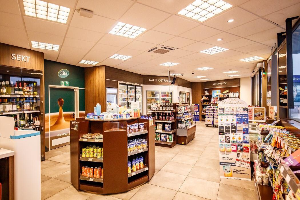 Bilder Shell Recharge Charging Station