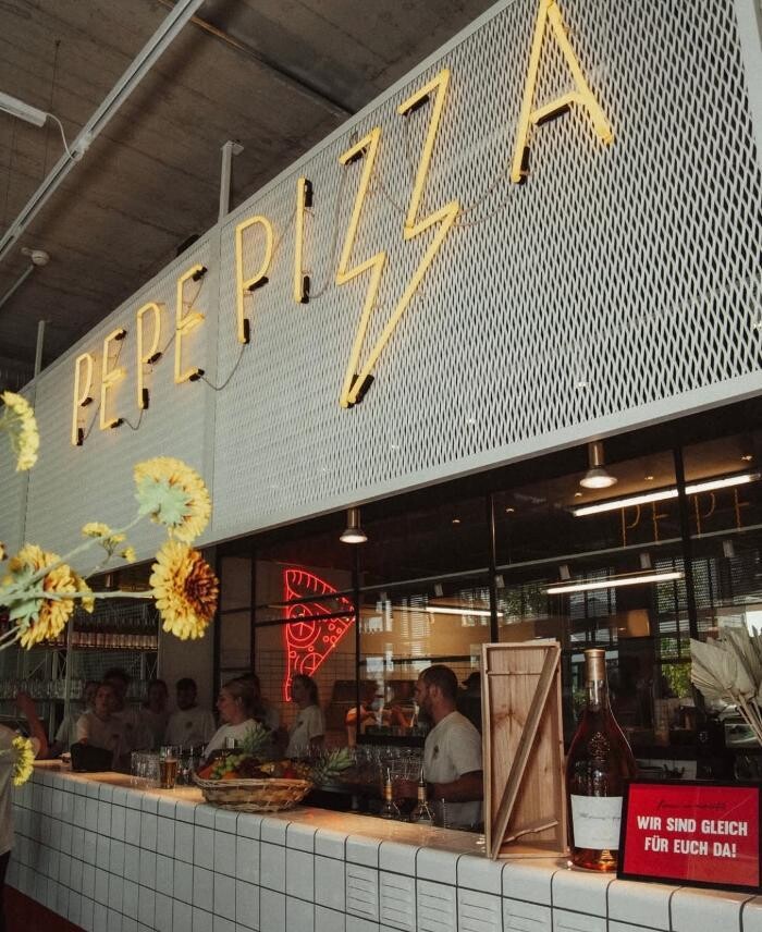 Bilder Pepe im Campus