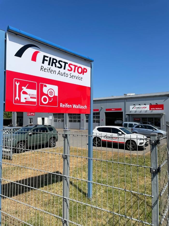 Bilder First Stop Reifen Auto Service