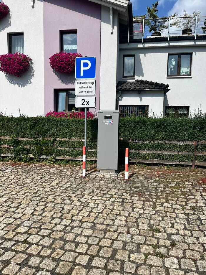 Bilder TEAG Mobil-Ladestation