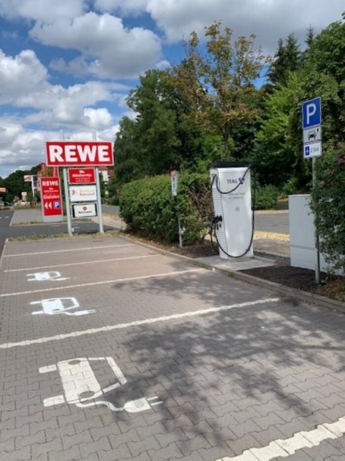 Bilder TEAG Mobil-Ladestation