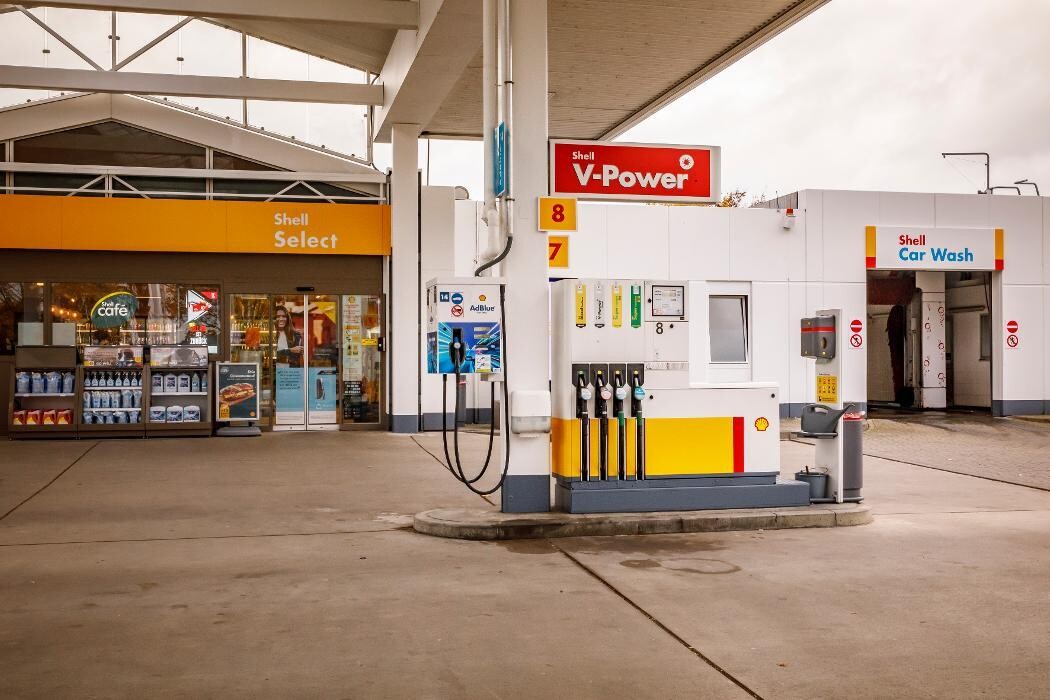 Bilder Shell Recharge Charging Station