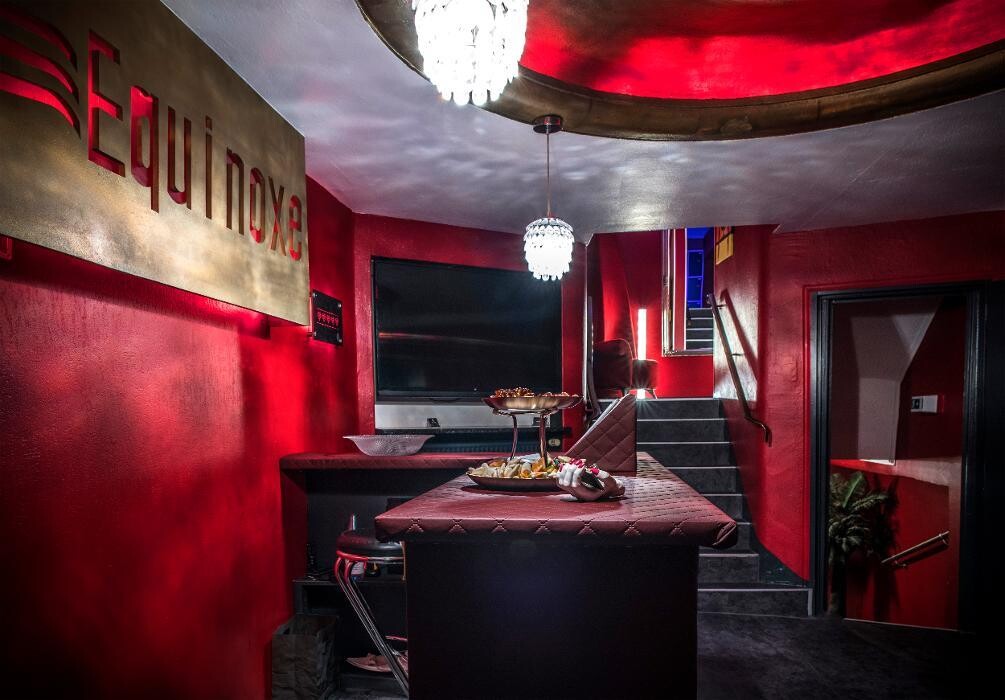 Bilder Club Equinoxe
