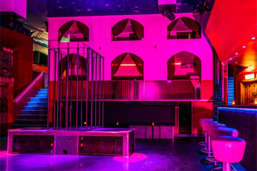 Bilder Club Equinoxe