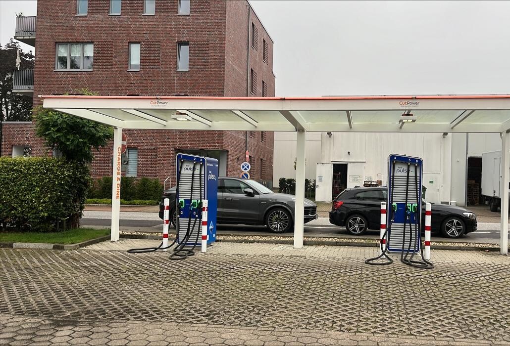 Bilder Aral pulse Ladestation