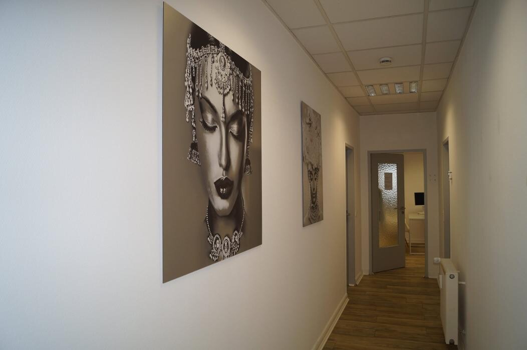Bilder ENDLICH OHNE Tattooentfernung Filiale Kassel