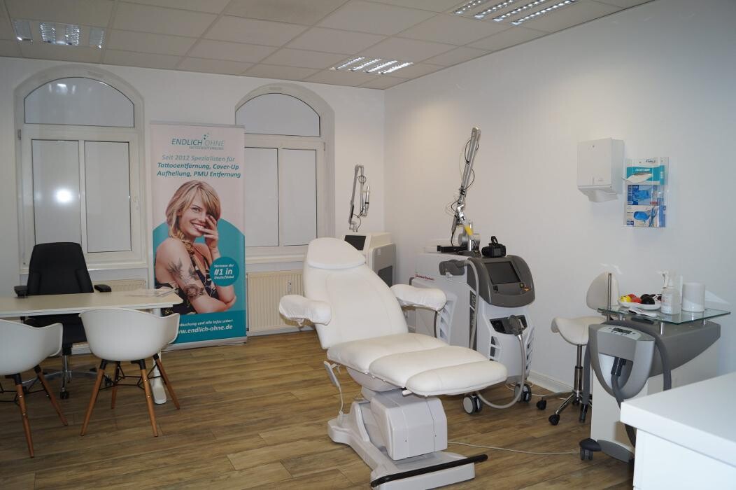 Bilder ENDLICH OHNE Tattooentfernung Filiale Kassel