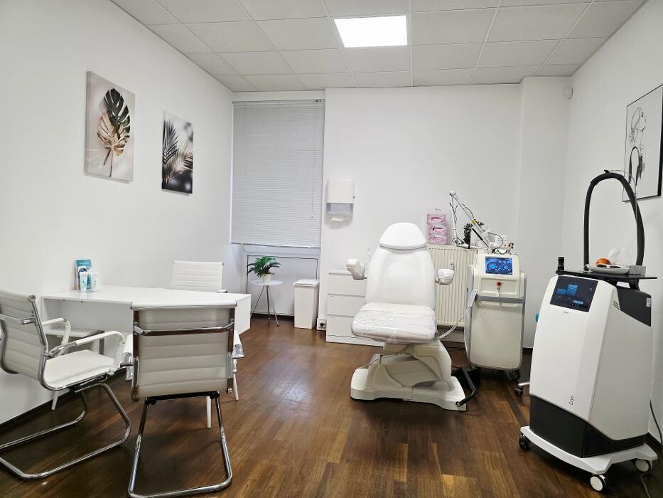 Bilder ENDLICH OHNE Tattooentfernung Filiale Kassel