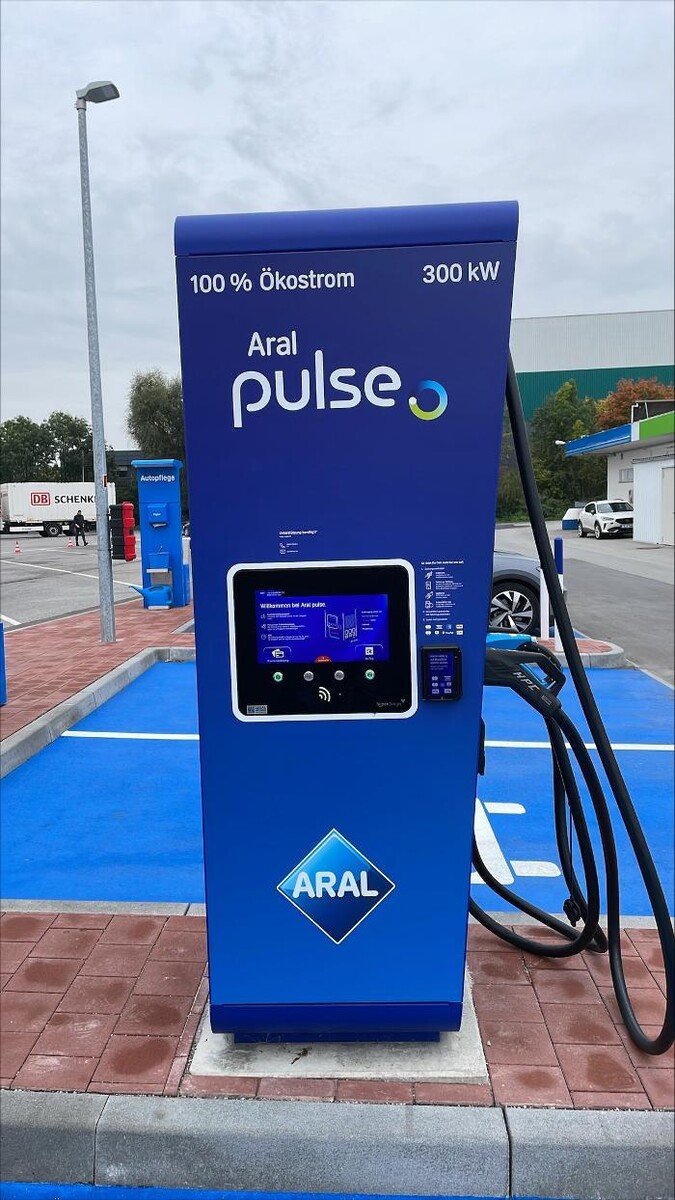 Bilder Aral pulse Ladestation