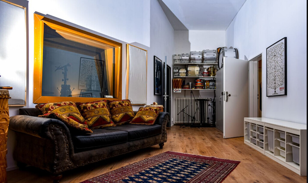 Bilder Hot Milk Studio