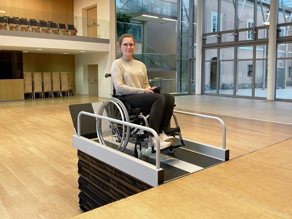Bilder sani-trans GmbH | Rollstuhllift, Plattformlift & Hublift