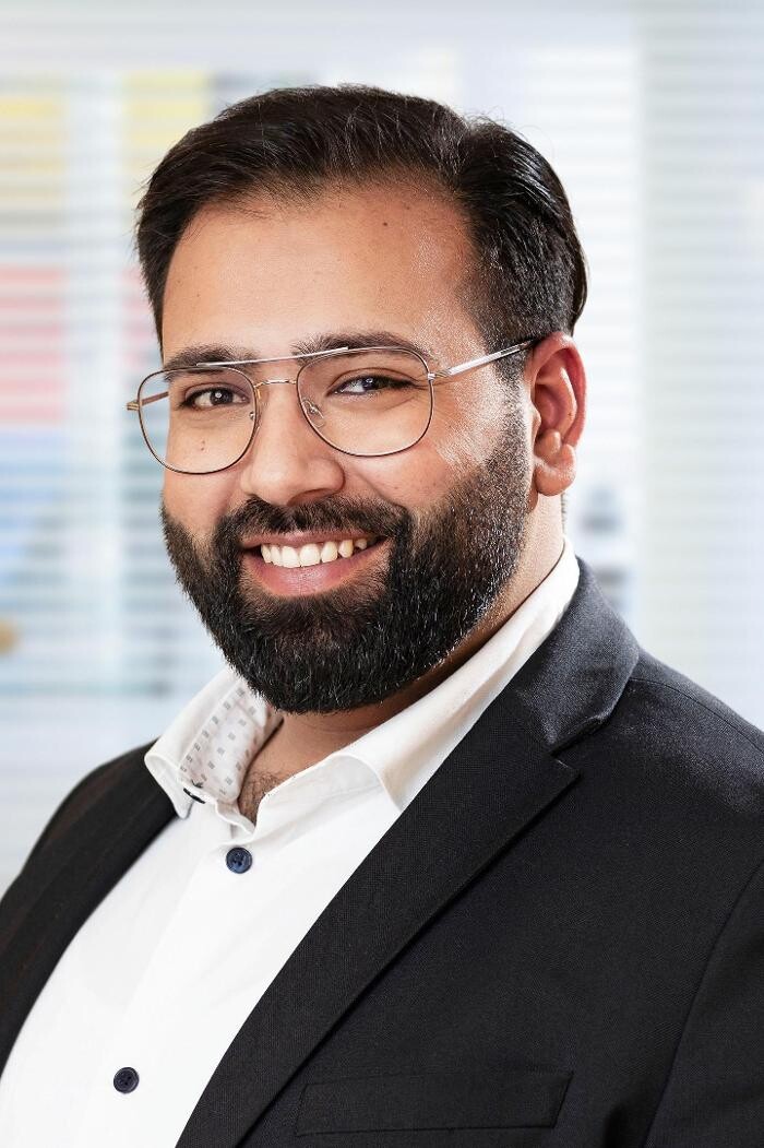 Bilder ERGO Versicherung Morteza Momenzadah