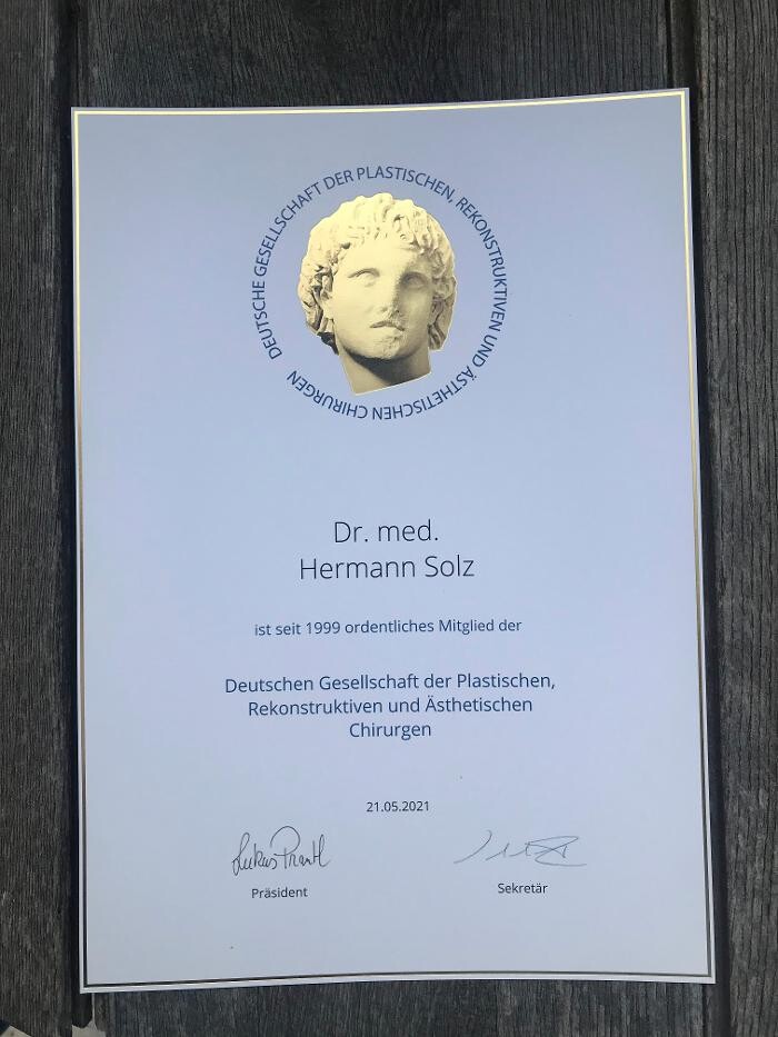 Bilder Plastische Chirurgie Dr. Solz