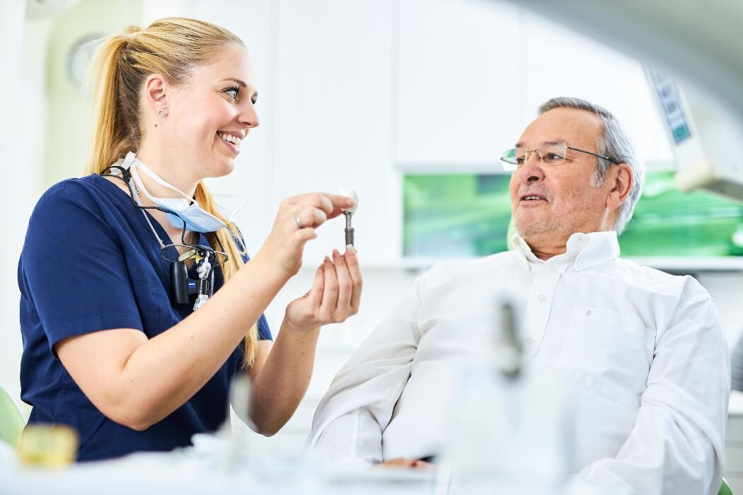 Bilder Dr. Matthias Siegler Fachzahnarzt für Oralchirurgie