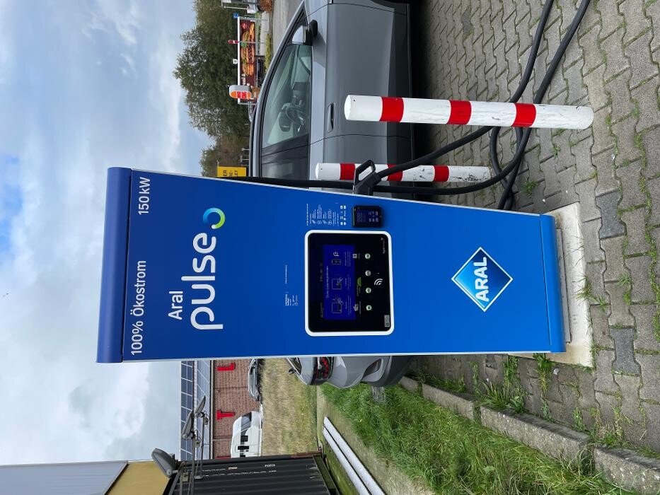 Bilder Aral pulse Ladestation