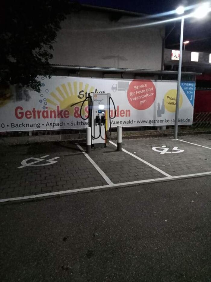 Bilder Shell Recharge Charging Station