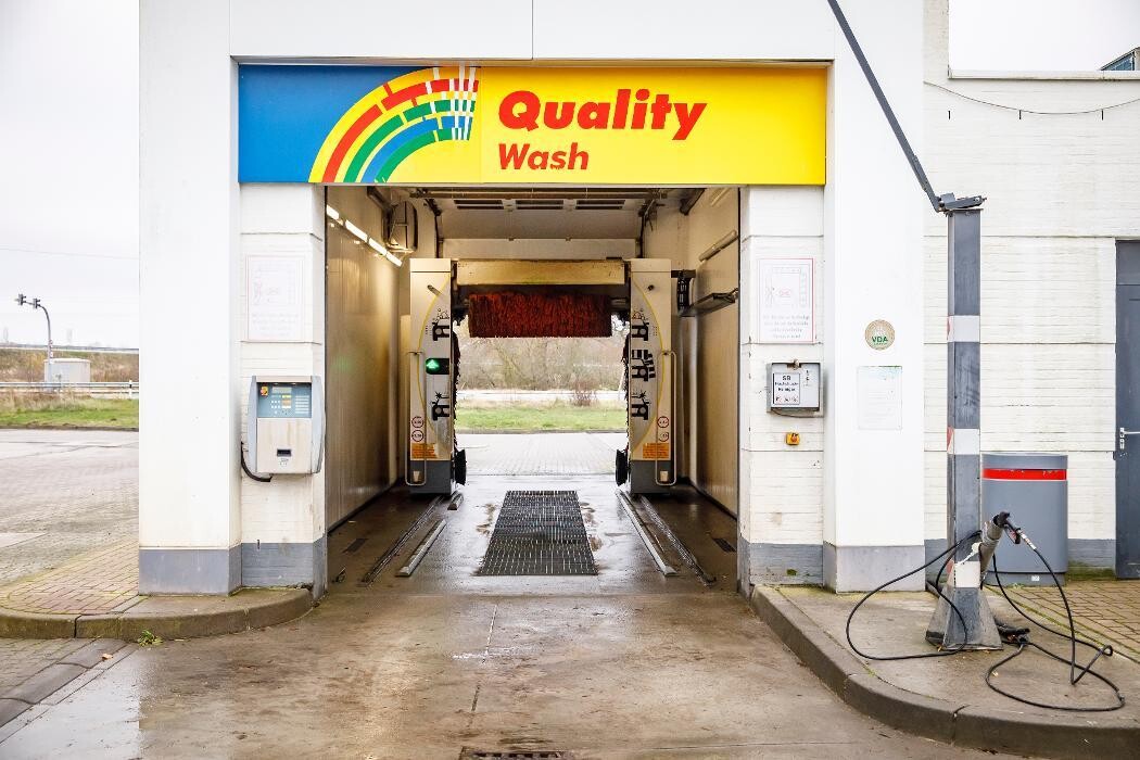 Bilder Shell Recharge Charging Station