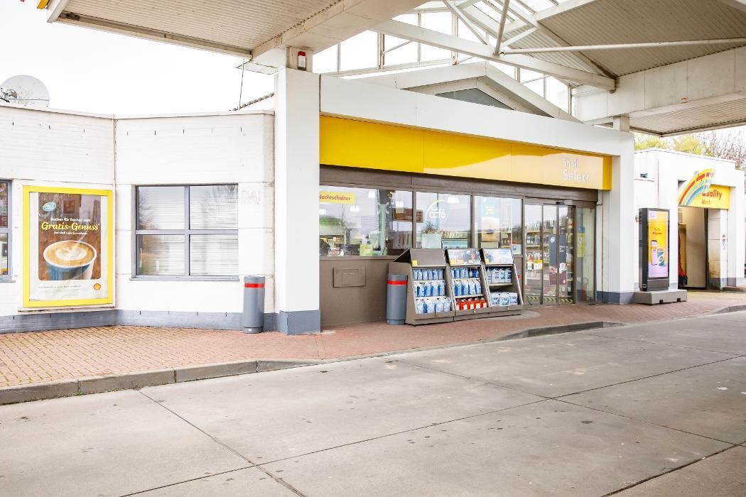 Bilder Shell Recharge Charging Station