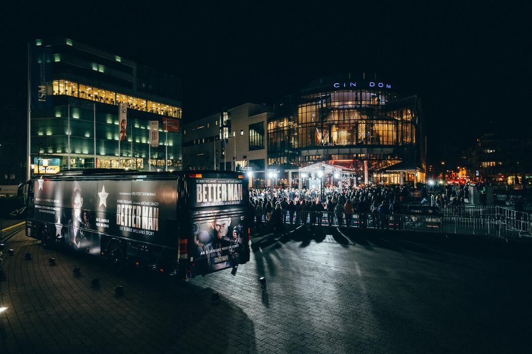 Bilder The Black Bus Partybus