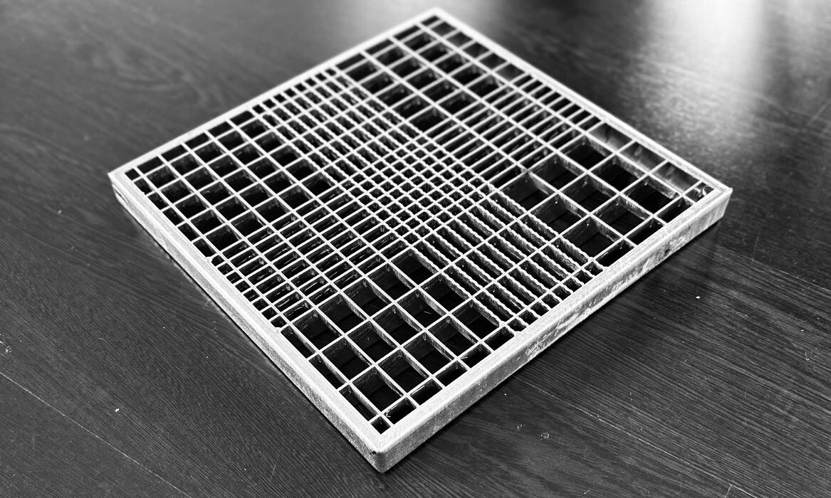 Bilder LOMA Stahl GmbH - Gitterroste, Gitterroststufen,V2A, V4A, GFK, Treppenanlagen, Spindeltreppen, Design-Geländer, Fußabstreifer