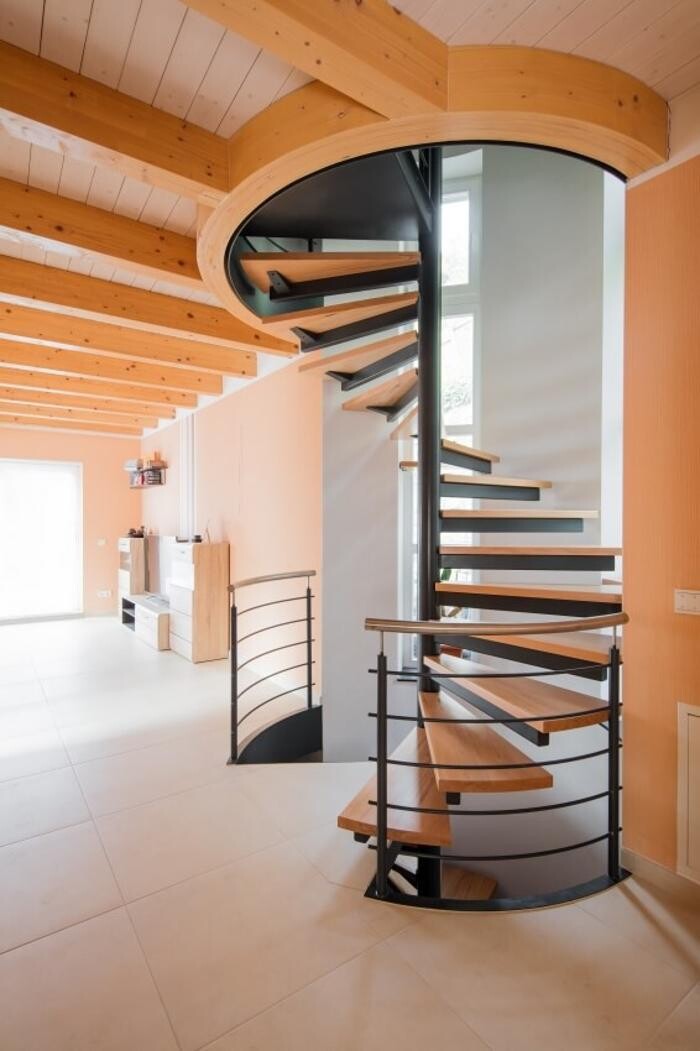 Bilder LOMA Stahl GmbH - Gitterroste, Gitterroststufen,V2A, V4A, GFK, Treppenanlagen, Spindeltreppen, Design-Geländer, Fußabstreifer