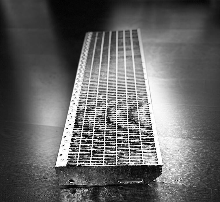 Bilder LOMA Stahl GmbH - Gitterroste, Gitterroststufen,V2A, V4A, GFK, Treppenanlagen, Spindeltreppen, Design-Geländer, Fußabstreifer