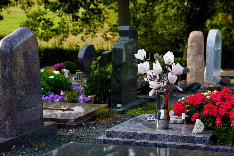 Bilder Brachlow Bestattungen
