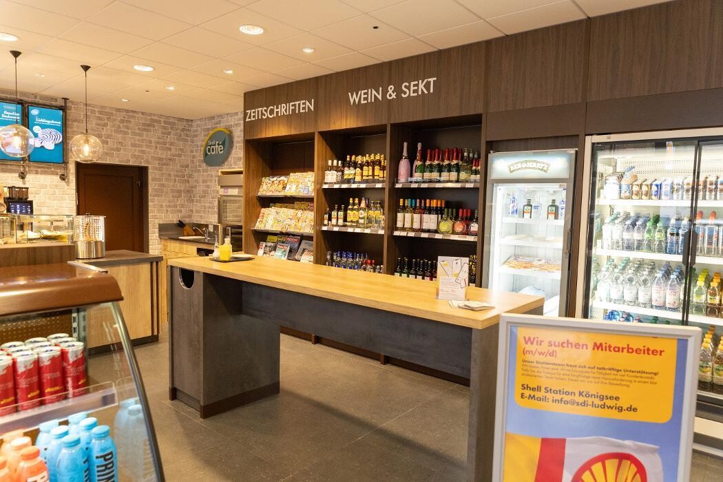 Bilder Shell Recharge Charging Station