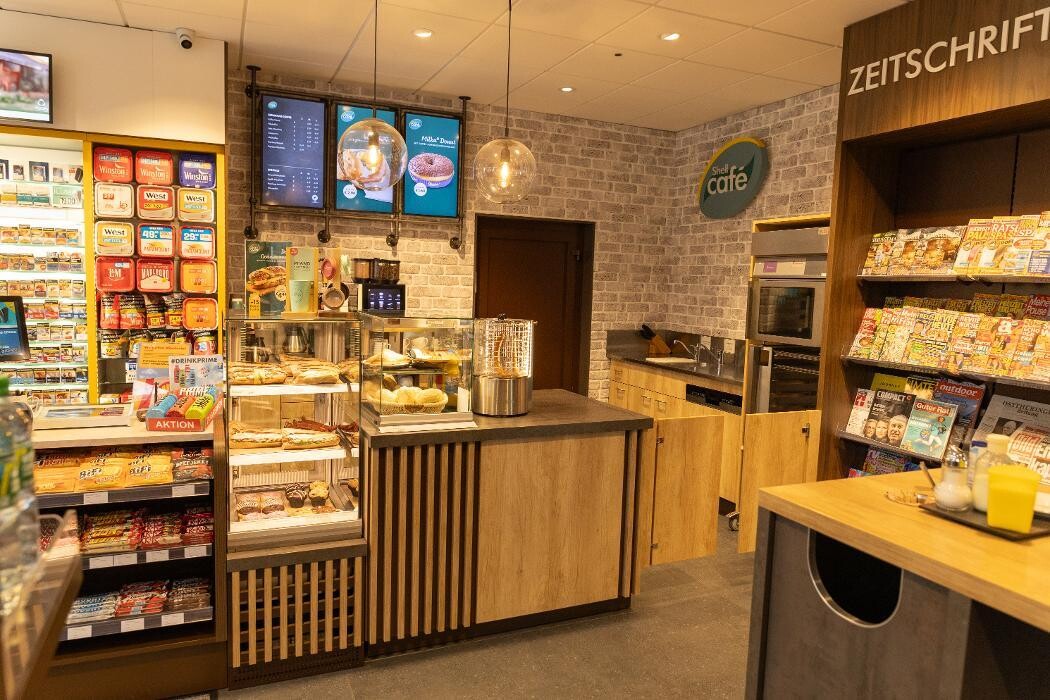 Bilder Shell Recharge Charging Station