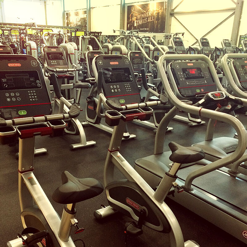 Bilder FITNESS HALLE 46