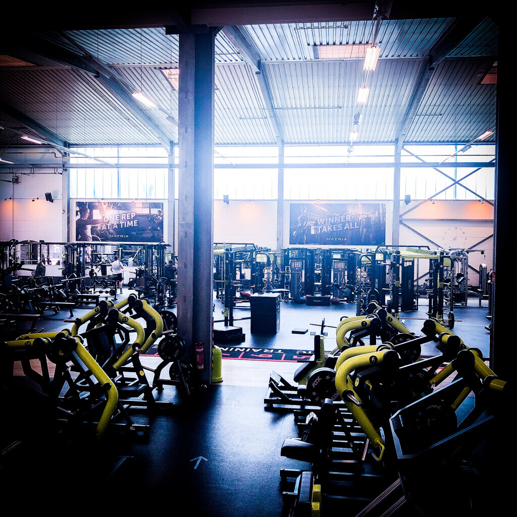 Bilder FITNESS HALLE 46