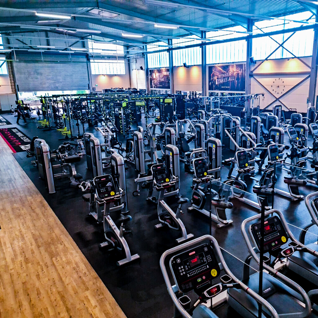 Bilder FITNESS HALLE 46