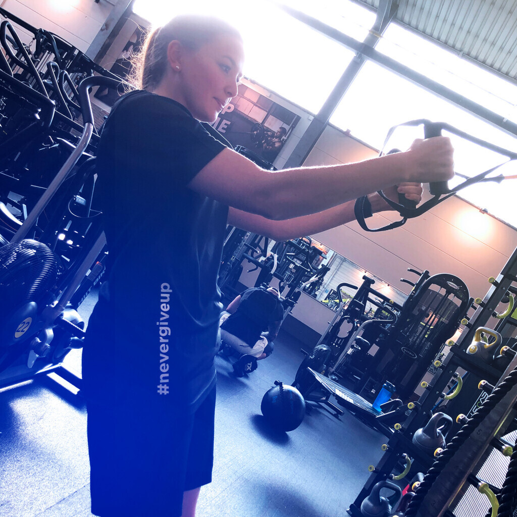 Bilder FITNESS HALLE 46