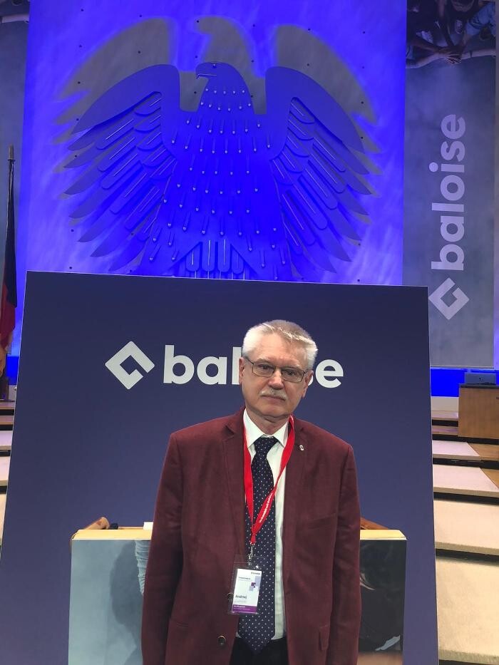 Bilder Baloise - Andrzej Zujewski in Düsseldorf ( nur Homeoffice - nicht für Kundentermine )