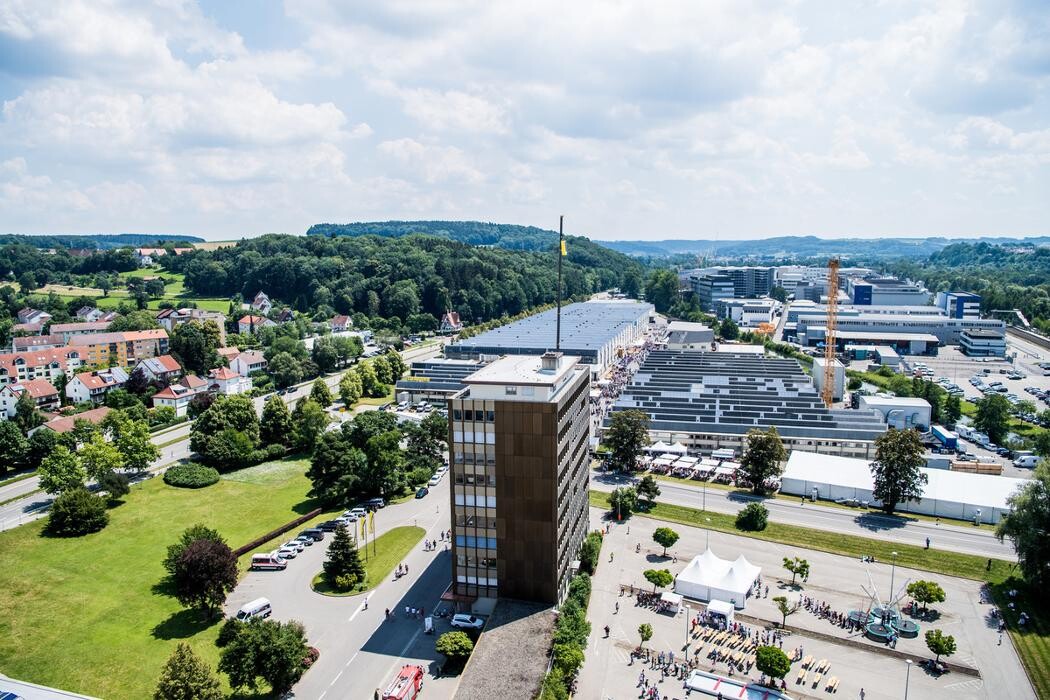 Bilder Liebherr-International Deutschland GmbH