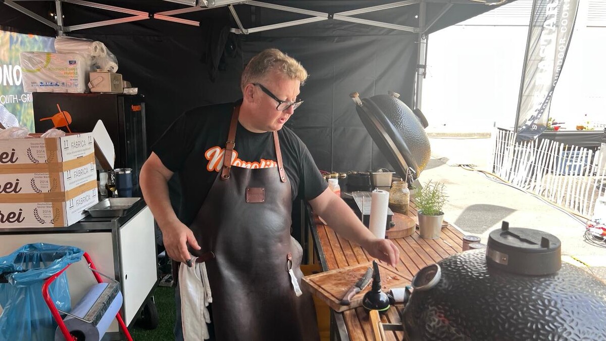 Bilder Freiluftgenuss -Grills und Outdoorküchen