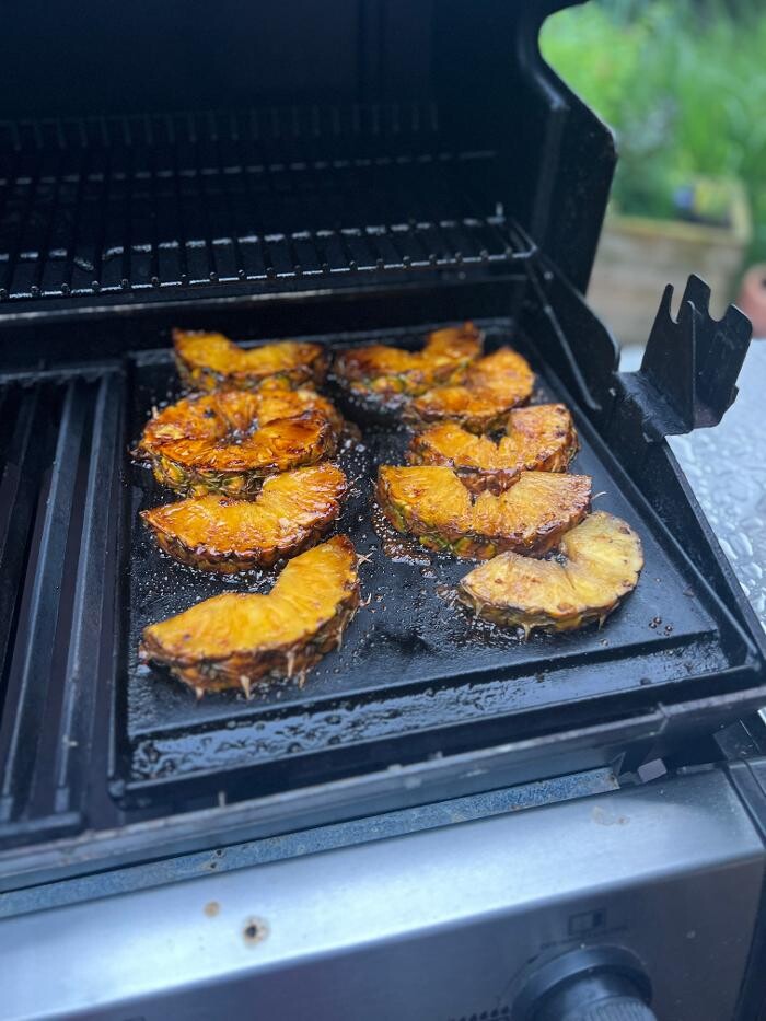 Bilder Freiluftgenuss -Grills und Outdoorküchen