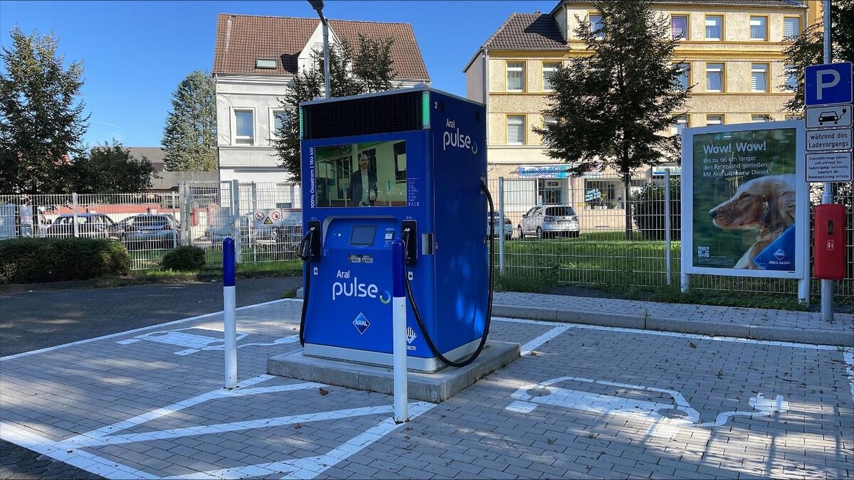 Bilder Aral pulse Ladestation