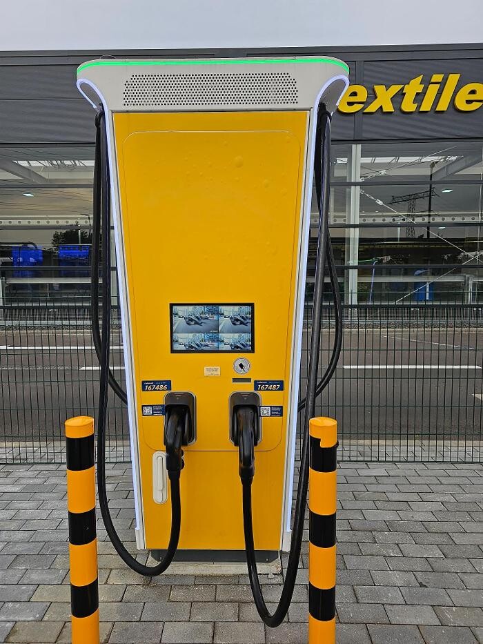 Bilder JET Ladestation