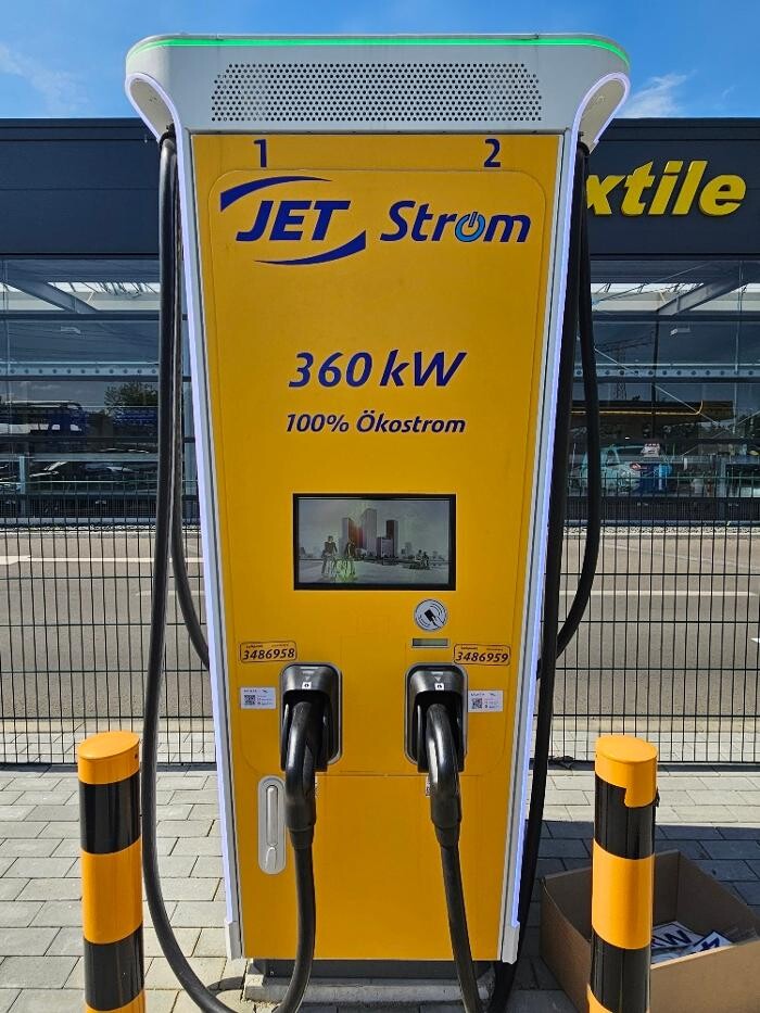 Bilder JET Ladestation