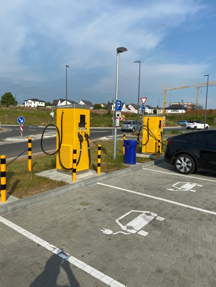 Bilder JET Ladestation