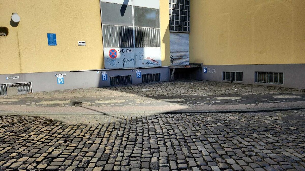 Bilder ampido Parkplatz