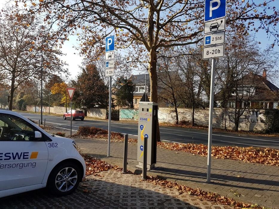 Bilder ESWE Versorgung Ladestation