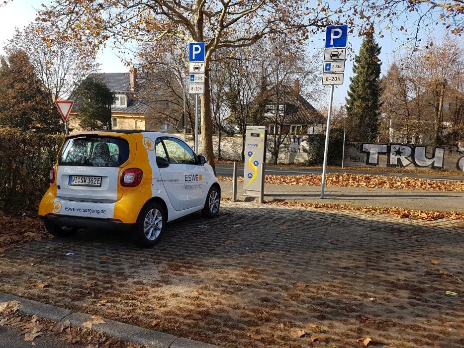 Bilder ESWE Versorgung Ladestation