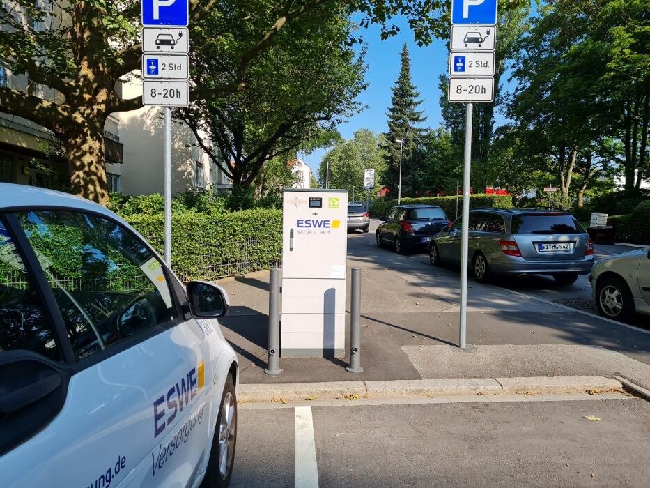 Bilder ESWE Versorgung Ladestation