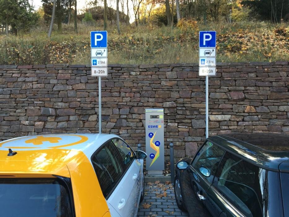 Bilder ESWE Versorgung Ladestation