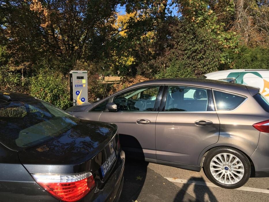 Bilder ESWE Versorgung Ladestation