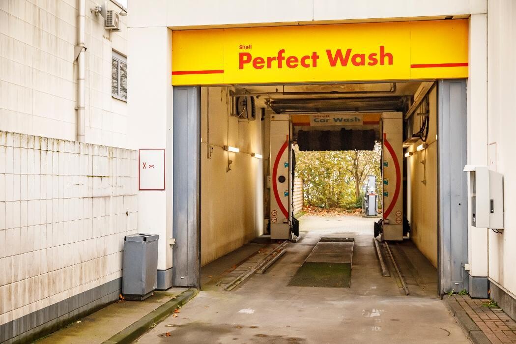 Bilder Shell Recharge Charging Station